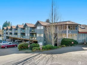 19428 Aurora Avenue N 431, Shoreline WA 98133