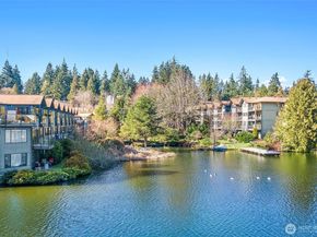 19428 Aurora Avenue N 431, Shoreline WA 98133