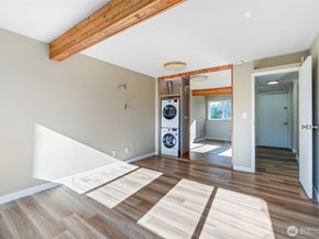 19428 Aurora Avenue N 431, Shoreline WA 98133