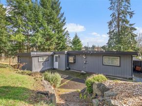 3012 SW 102nd Street, Seattle WA 98146