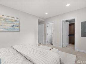 62 165th Avenue SE, Bellevue WA 98008