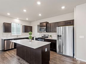 1177 SW Pendleton Way, Port Orchard WA 98367