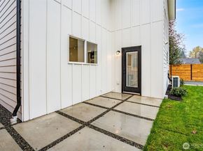 12531 25th Avenue NE Unit C, Seattle WA 98125