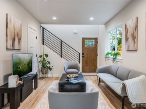 12531 25th Avenue NE Unit C, Seattle WA 98125