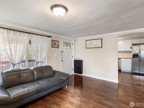 14118 37th Avenue S, Tukwila WA 98168