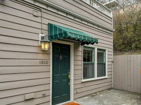 1800 10th Avenue W 1800, Seattle WA 98119