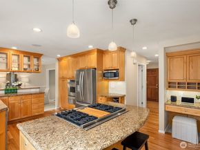 18605 NE 191st Street, Woodinville WA 98077