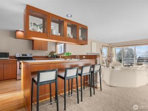 3200 Alki Avenue SW 301, Seattle WA 98116