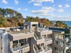 3200 Alki Avenue SW 301, Seattle WA 98116