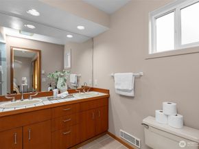 3200 Alki Avenue SW 301, Seattle WA 98116