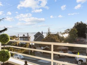 3200 Alki Avenue SW 301, Seattle WA 98116