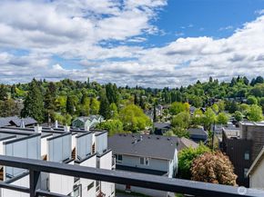 230 26th Avenue E, Seattle WA 98112