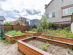 230 26th Avenue E, Seattle WA 98112