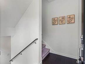 230 26th Avenue E, Seattle WA 98112