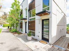 230 26th Avenue E, Seattle WA 98112