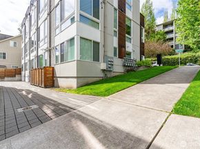230 26th Avenue E, Seattle WA 98112