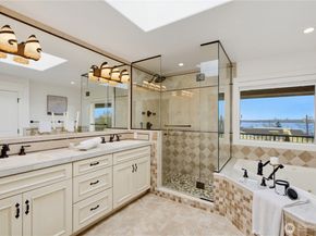 217 7th Avenue W, Kirkland WA 98033