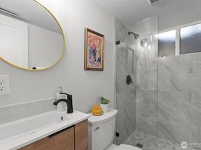 3901 151st Avenue SE, Bellevue WA 98006