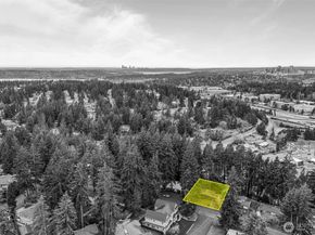 3901 151st Avenue SE, Bellevue WA 98006