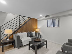 3901 151st Avenue SE, Bellevue WA 98006