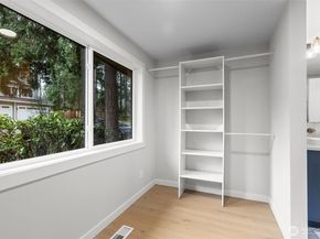 3901 151st Avenue SE, Bellevue WA 98006