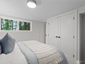 3901 151st Avenue SE, Bellevue WA 98006