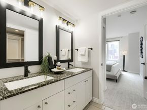76 Cedar Street 1109, Seattle WA 98121