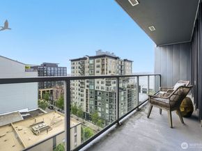 76 Cedar Street 1109, Seattle WA 98121