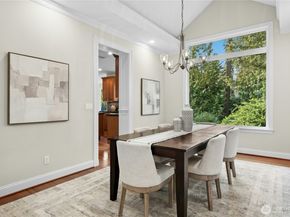 10806 SE 16th Street, Bellevue WA 98004