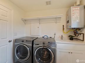 309 W Cole Street, Kent WA 98032