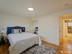 309 W Cole Street, Kent WA 98032