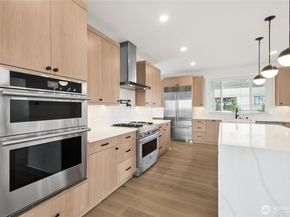 8509 137th Avenue SE, Newcastle WA 98059