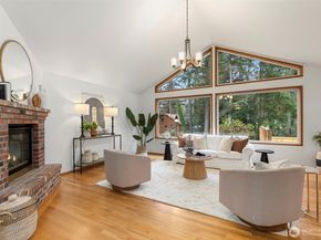 15375 Sunrise Drive NE, Bainbridge Island WA 98110