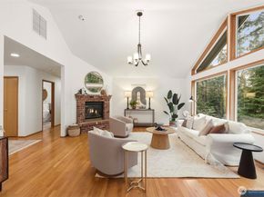 15375 Sunrise Drive NE, Bainbridge Island WA 98110