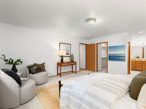 15375 Sunrise Drive NE, Bainbridge Island WA 98110