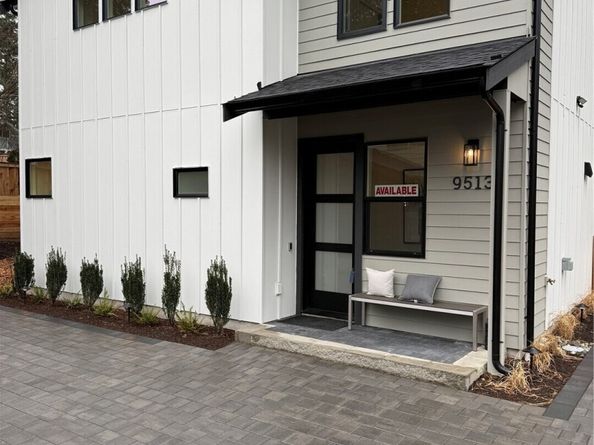 9513 132nd Avenue NE, Kirkland WA 98033