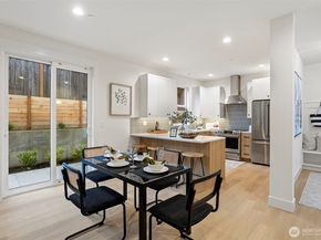 9513 132nd Avenue NE, Kirkland WA 98033