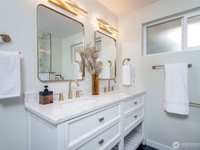 4201 NE 115th Street, Seattle WA 98125