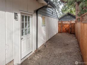 4201 NE 115th Street, Seattle WA 98125