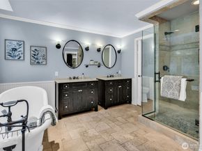 21609 NE 4th Street, Sammamish WA 98074