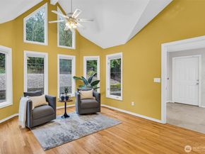 21609 NE 4th Street, Sammamish WA 98074