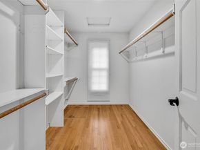 21609 NE 4th Street, Sammamish WA 98074