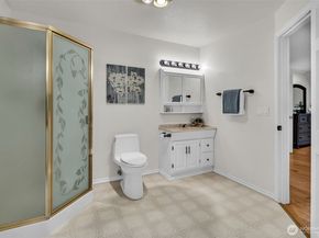 21609 NE 4th Street, Sammamish WA 98074