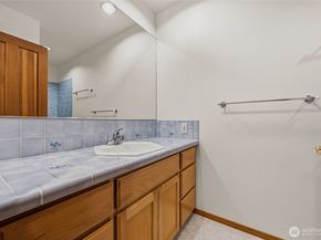 7810 175th Street SW, Edmonds WA 98026