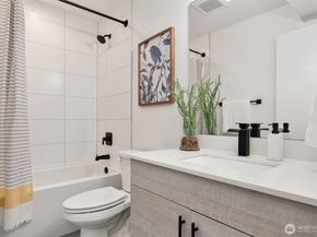 6716 Mary Avenue NW C, Seattle WA 98117