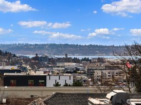 6716 Mary Avenue NW C, Seattle WA 98117