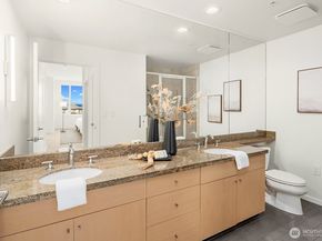 1100 106th Avenue NE 1002, Bellevue WA 98004