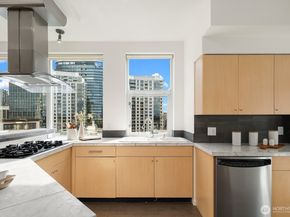 1100 106th Avenue NE 1002, Bellevue WA 98004