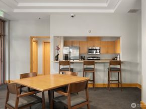 1100 106th Avenue NE 1002, Bellevue WA 98004