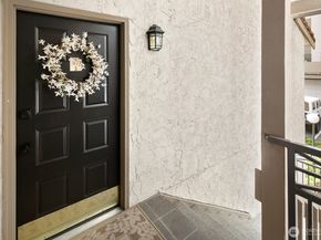 10508 NE 32nd Place G302, Bellevue WA 98004